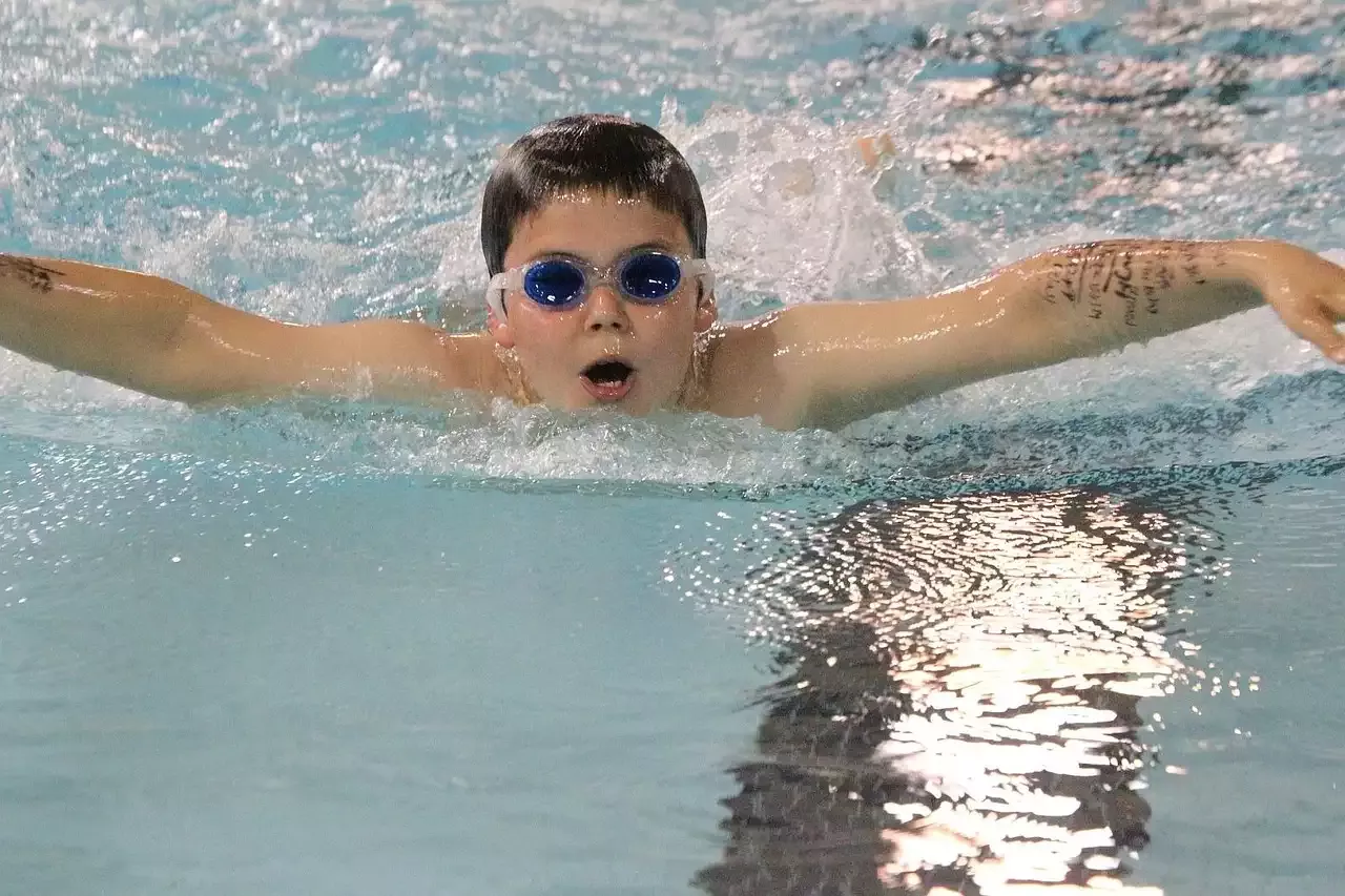 How Does Holistic Swimming Focus on the Mind